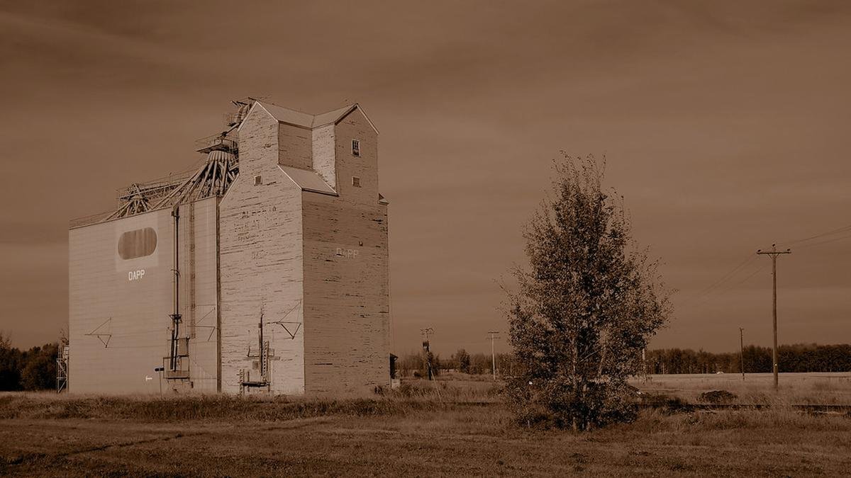 Dapp Alberta Grain Elevator - Image of Blockchain, "DApp"